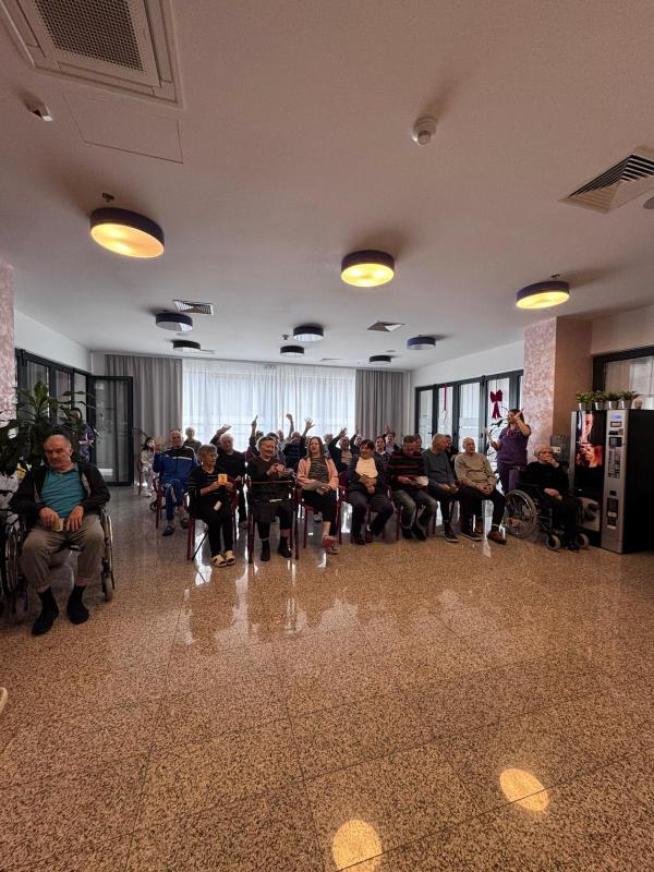 Osnovna škola Kučiće razveselila štićenike doma prigodnom priredbom